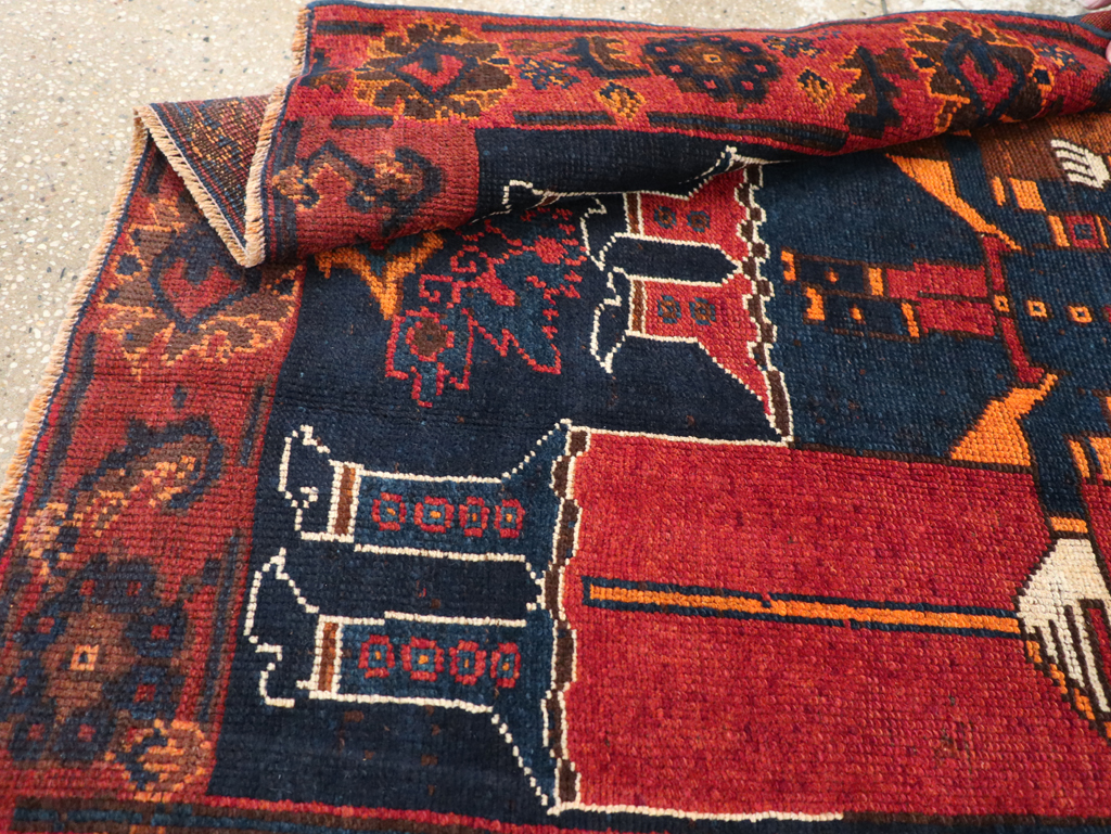 Vintage Persian Bakhtiari Pictorial Rug, No.31749 - Gsblank