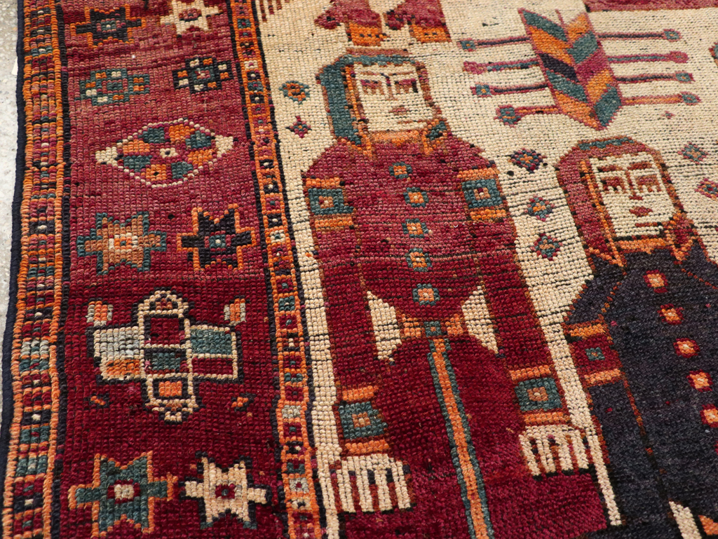 Vintage Persian Bakhtiari Pictorial Rug, No.31752 - Gsblank