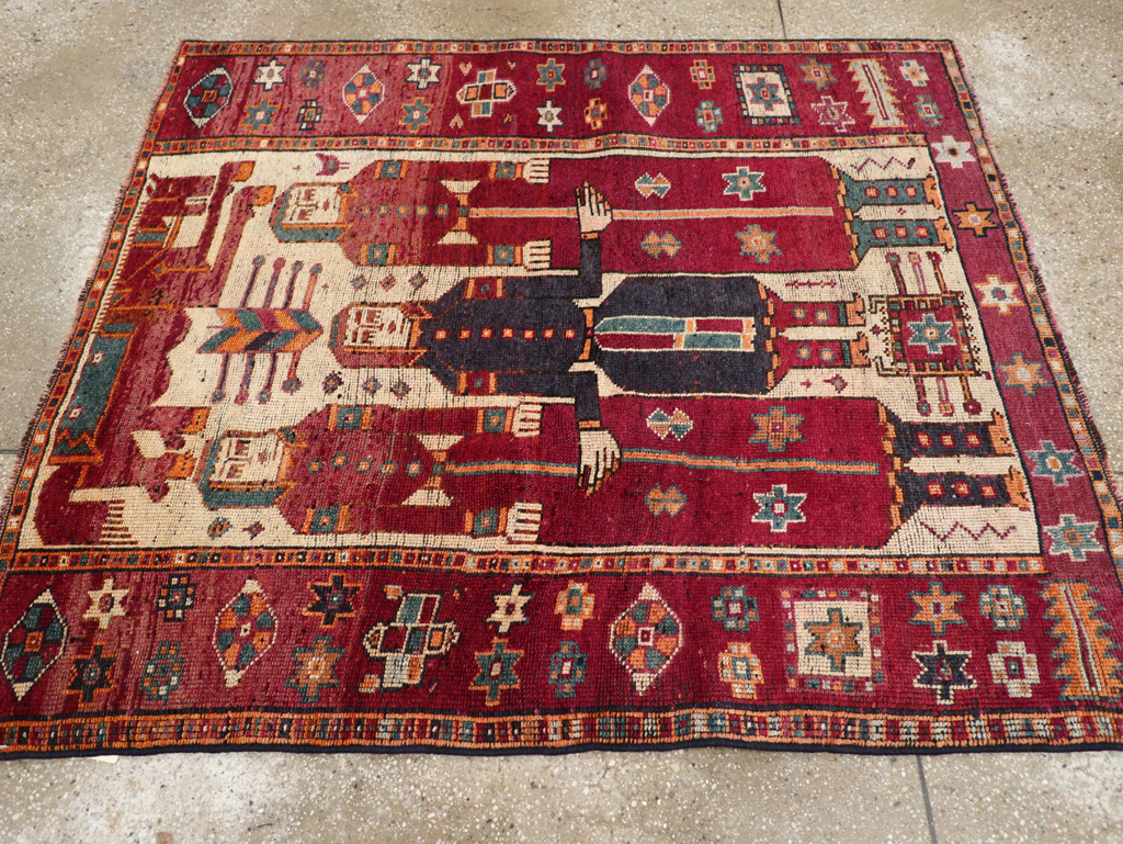 Vintage Persian Bakhtiari Pictorial Rug, No.31752 - Gsblank