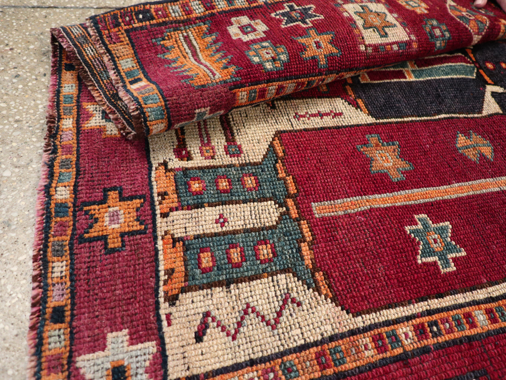 Vintage Persian Bakhtiari Pictorial Rug, No.31752 - Gsblank