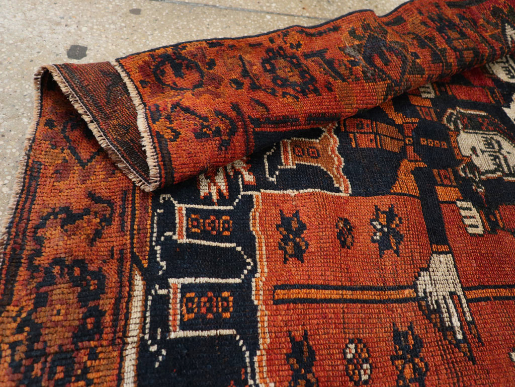 Vintage Persian Bakhtiari Rug, No.31753 - Gsblank