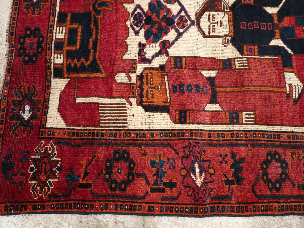 Vintage Persian Bakhtiari Pictorial Rug, No.31754 - Gsblank