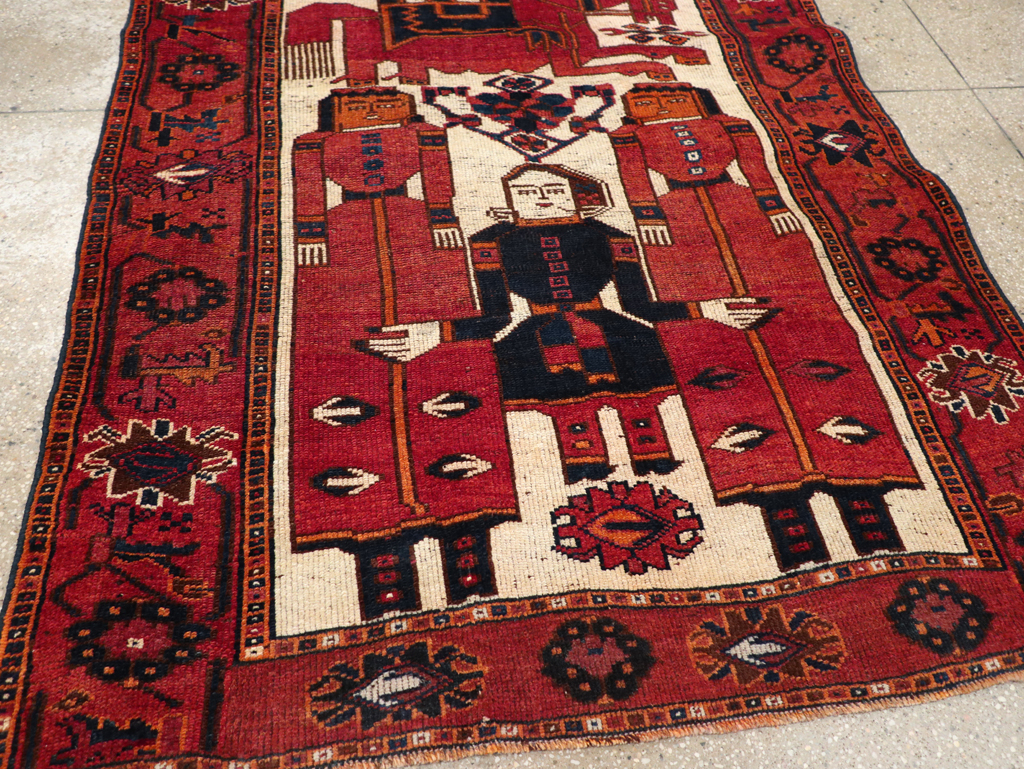 Vintage Persian Bakhtiari Pictorial Rug, No.31754 - Gsblank