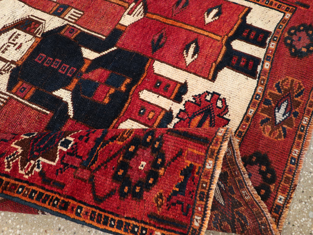 Vintage Persian Bakhtiari Pictorial Rug, No.31754 - Gsblank
