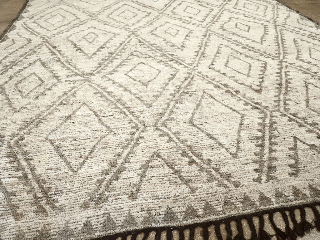 Contemporary Moroccan Inspired Turkish Large Room Size Carpet, No.31786 - Gsblank