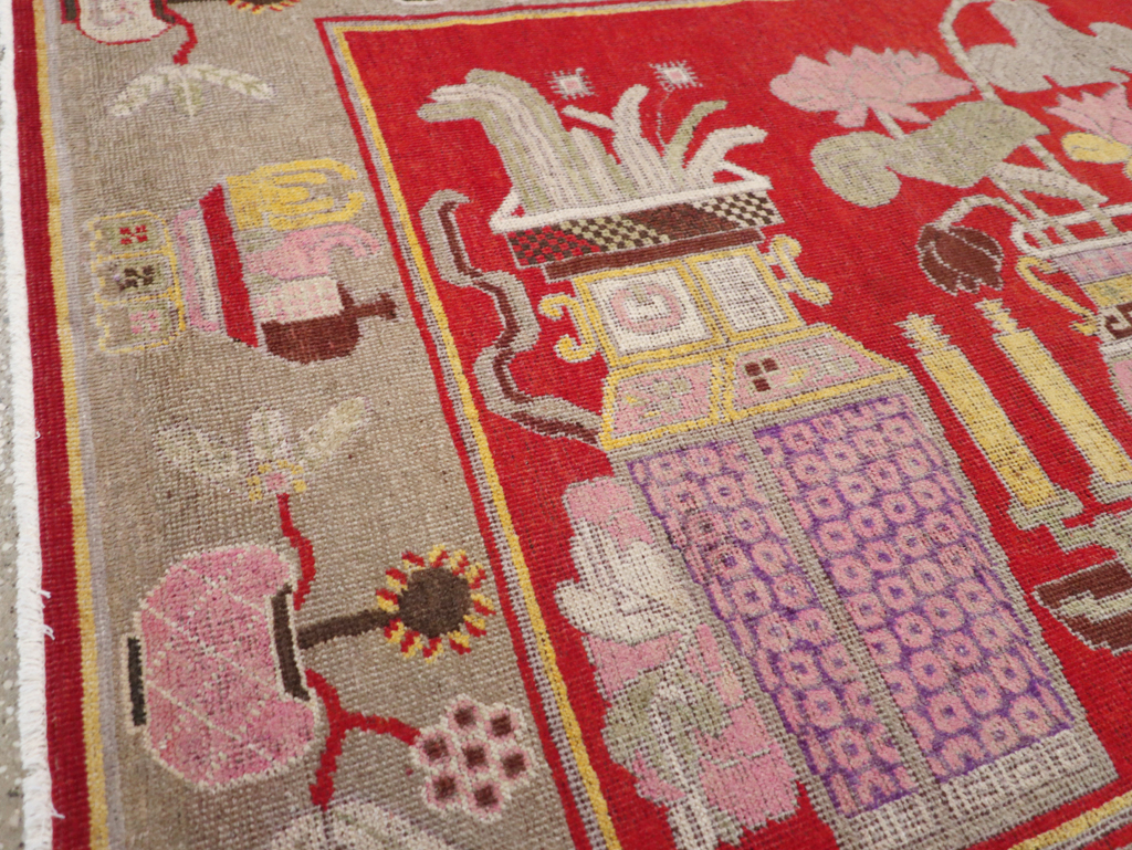 Antique East Turkestan Pictorial Vase Khotan Rug, No.31790 - Gsblank