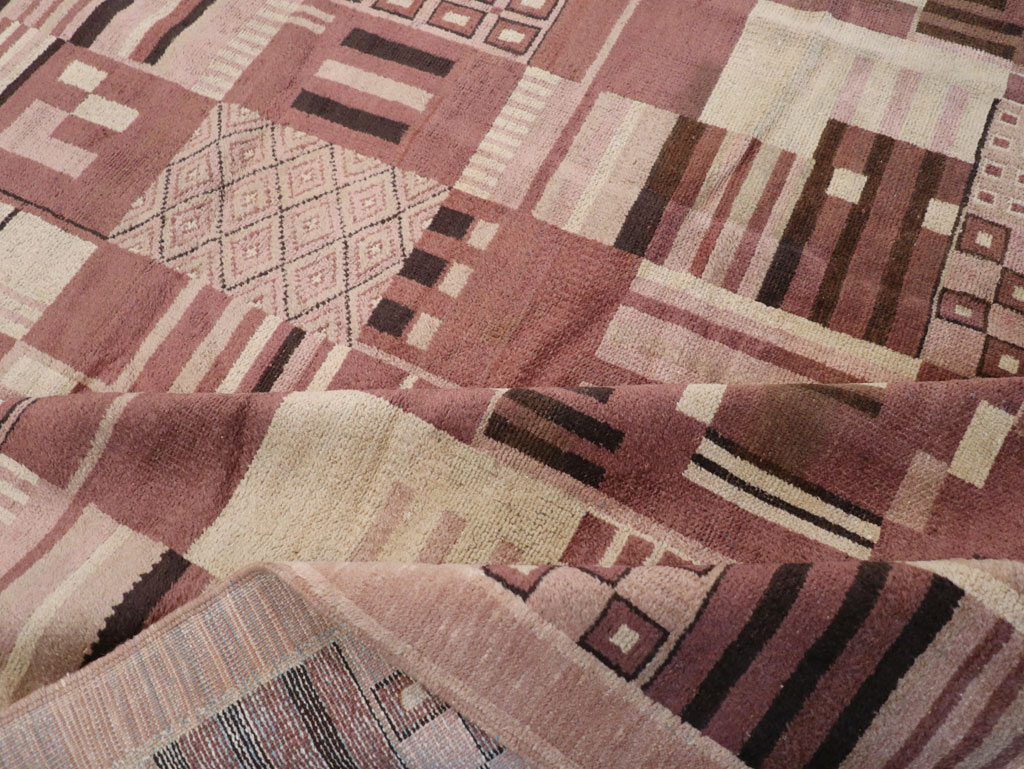 Vintage Indian Art Deco Style Room Size Carpet, No.31792 - Gsblank