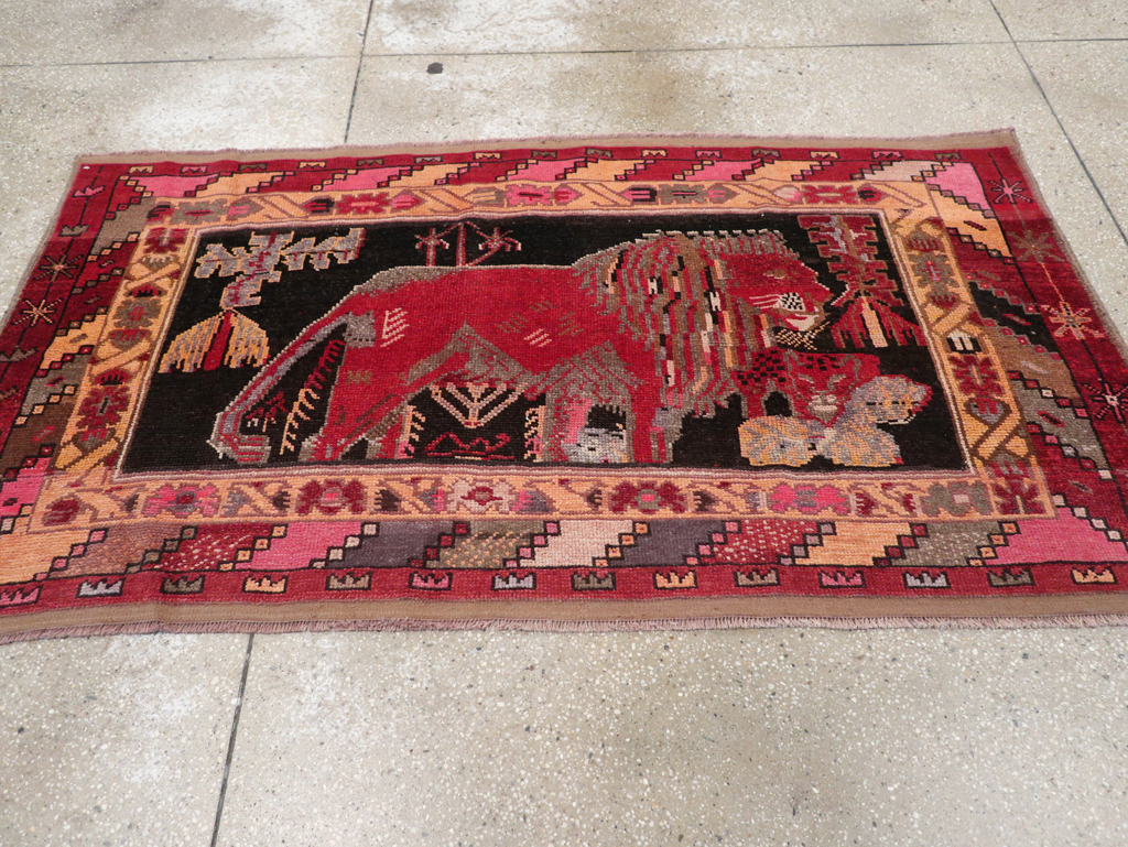Vintage Turkish Pictorial Throw Rug, No.31802 - Gsblank
