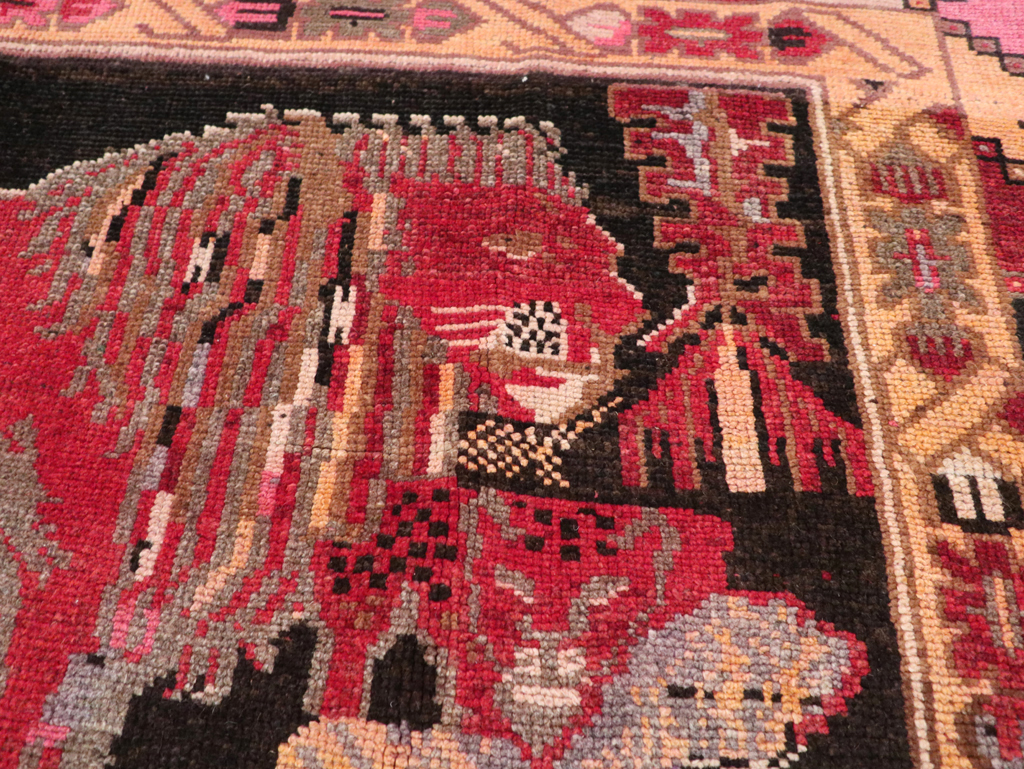 Vintage Turkish Pictorial Throw Rug, No.31802 - Gsblank