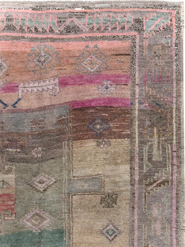 Vintage Turkish Anatolian Tribal Gallery Carpet, No.31830 - Gsblank