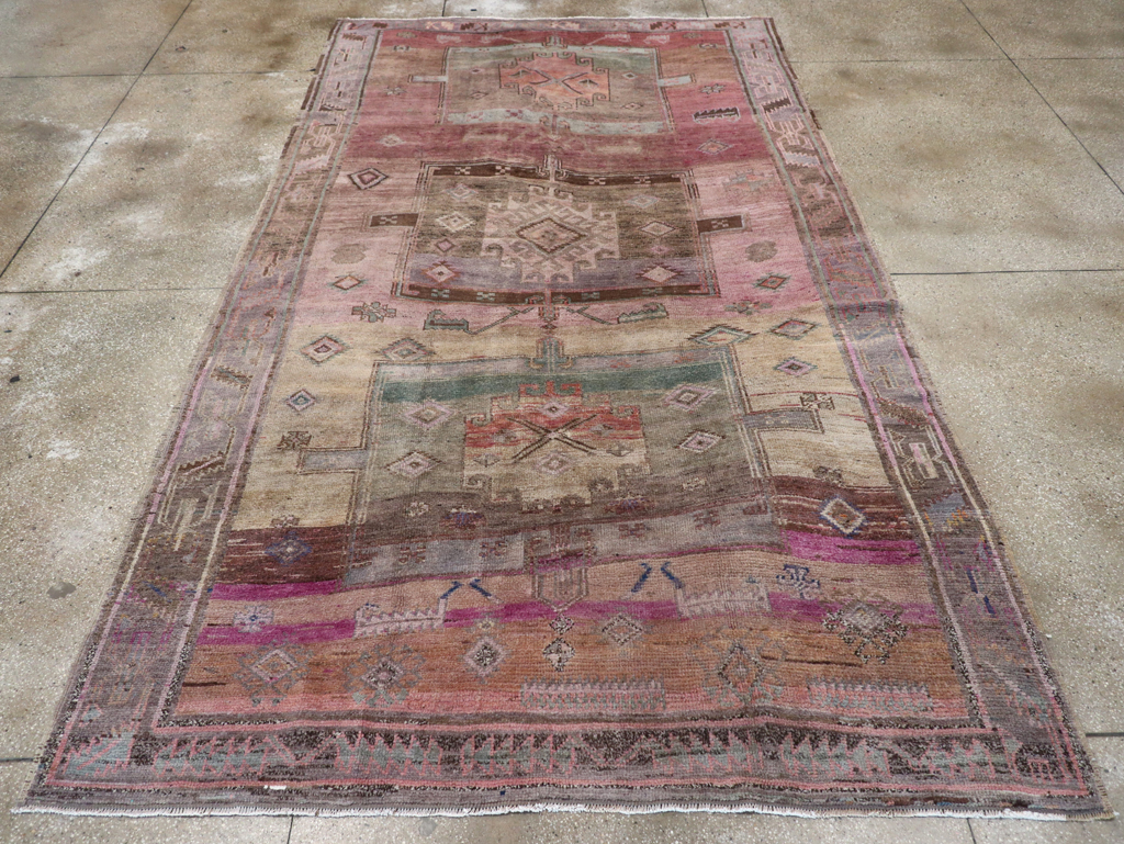 Vintage Turkish Anatolian Tribal Gallery Carpet, No.31830 - Gsblank