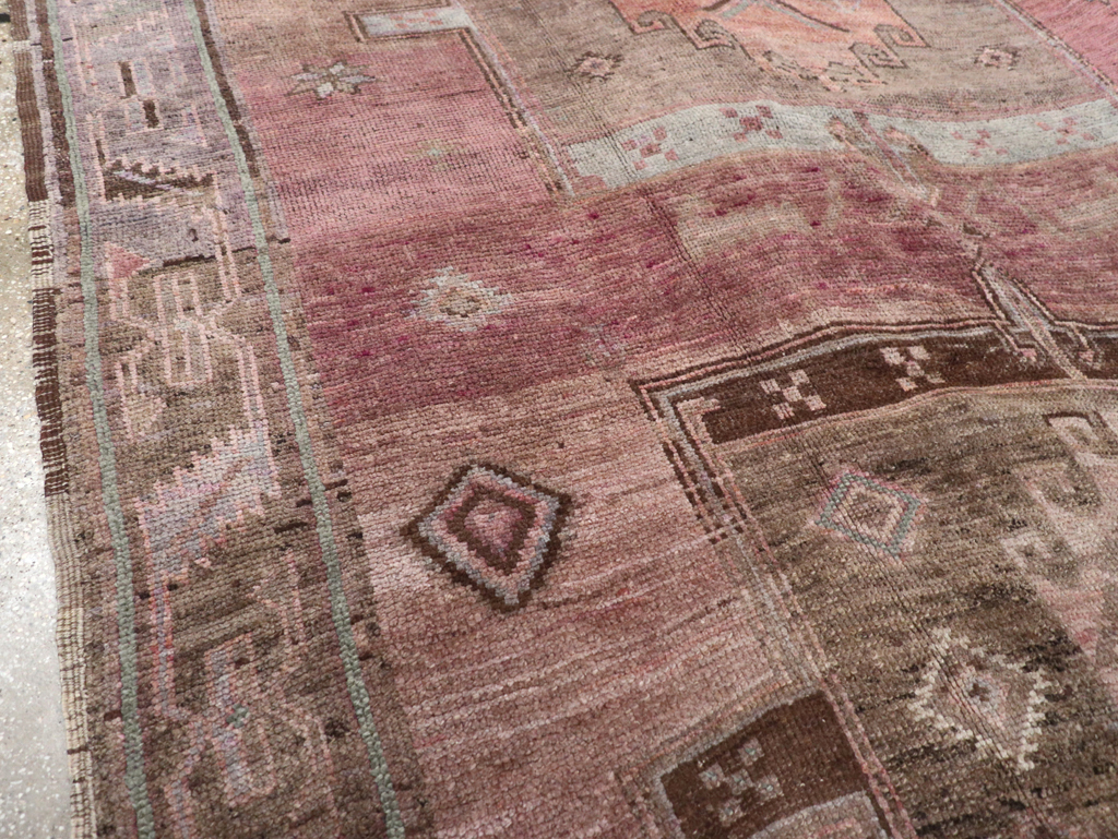 Vintage Turkish Anatolian Tribal Gallery Carpet, No.31830 - Gsblank