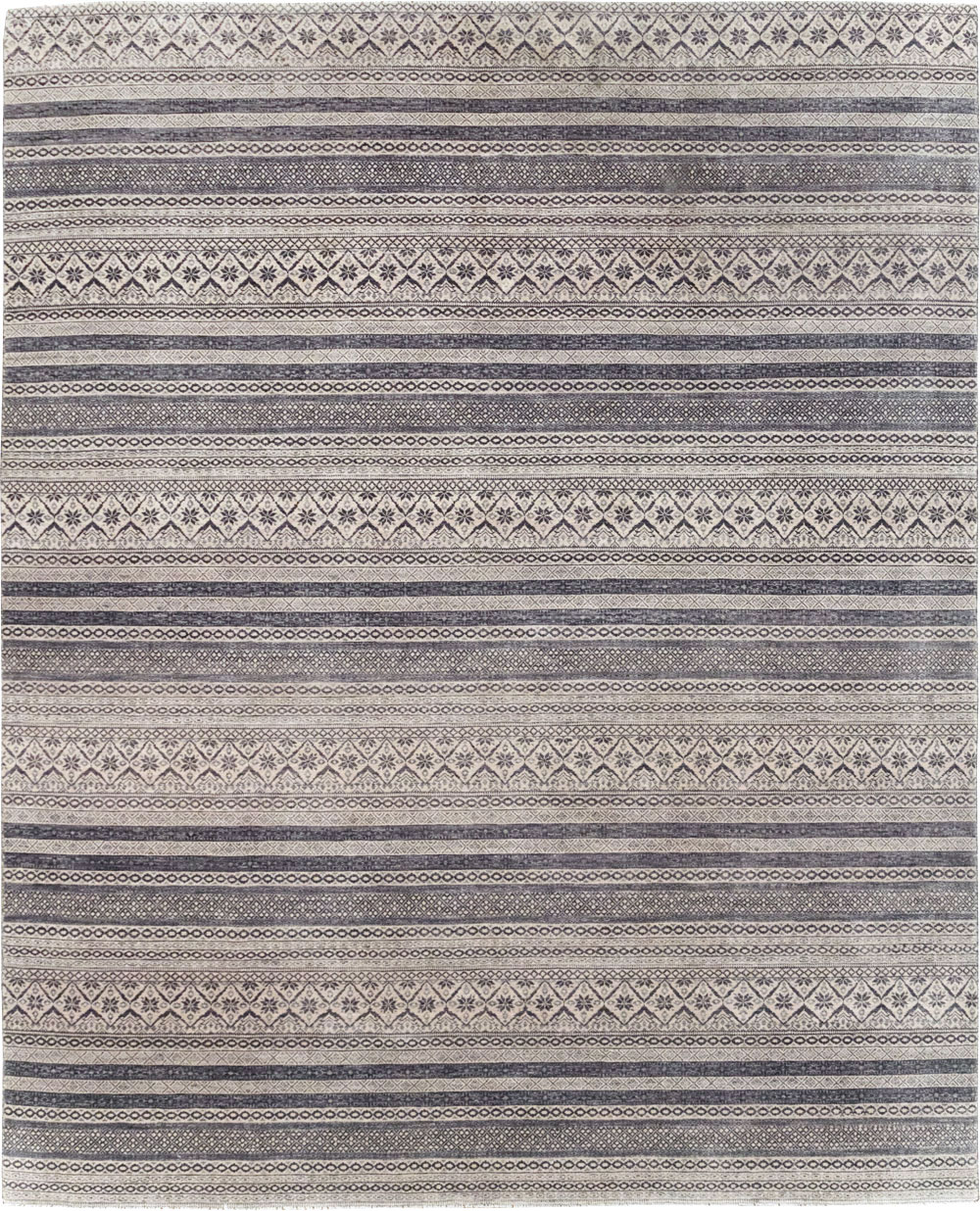 Contemporary Turkish Small Room Size Carpet, No.31876 - Gsblank