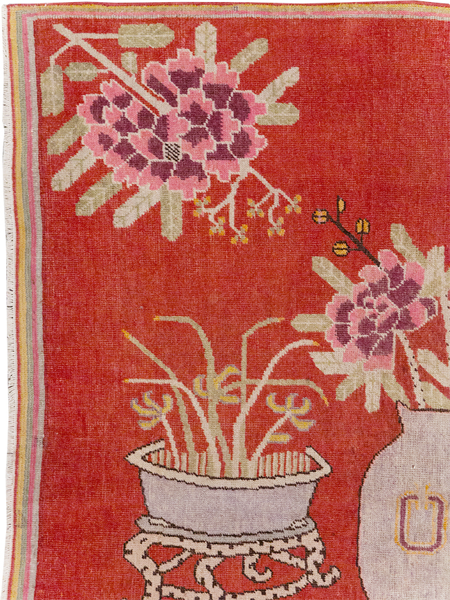 Antique East Turkestan Pictorial Vase Khotan Rug, No.31879 - Gsblank