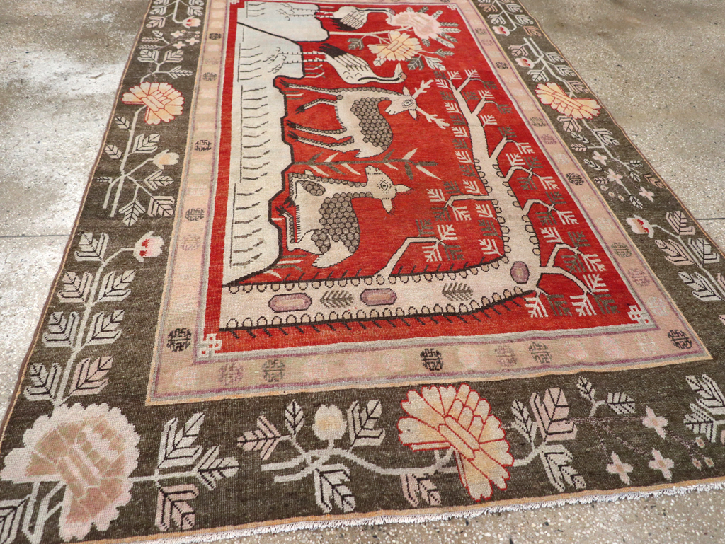 Vintage East Turkestan Khotan Pictorial Accent Carpet, No.31880 - Gsblank