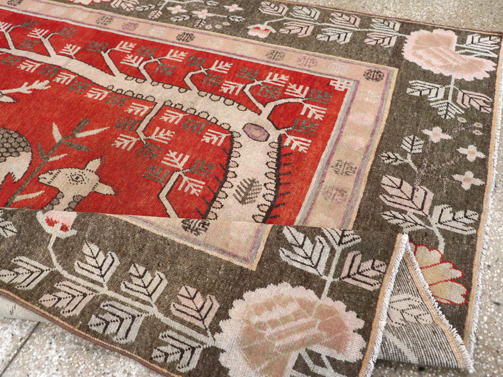 Vintage East Turkestan Khotan Pictorial Accent Carpet, No.31880 - Gsblank