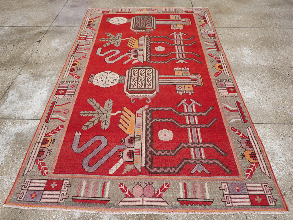 Antique East Turkestan Khotan Pictorial Accent Rug, No.31883 - Gsblank
