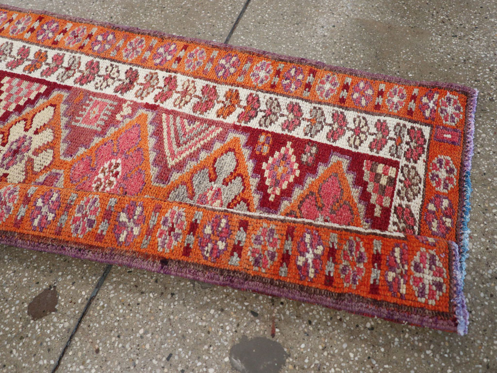 Vintage Turkish Anatolian Runner, No.31892 - Gsblank