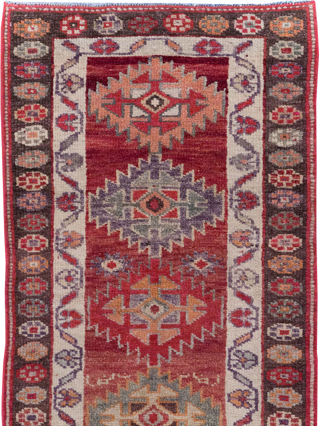 Vintage Turkish Anatolian Runner, No.31893 - Gsblank