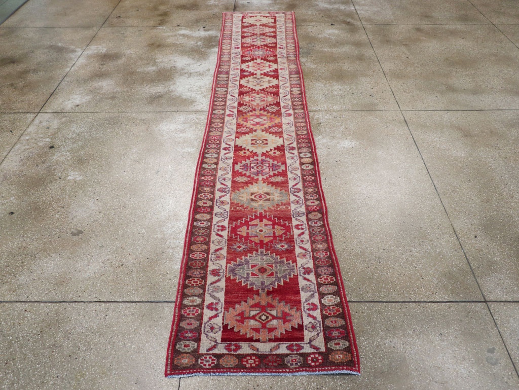 Vintage Turkish Anatolian Runner, No.31893 - Gsblank
