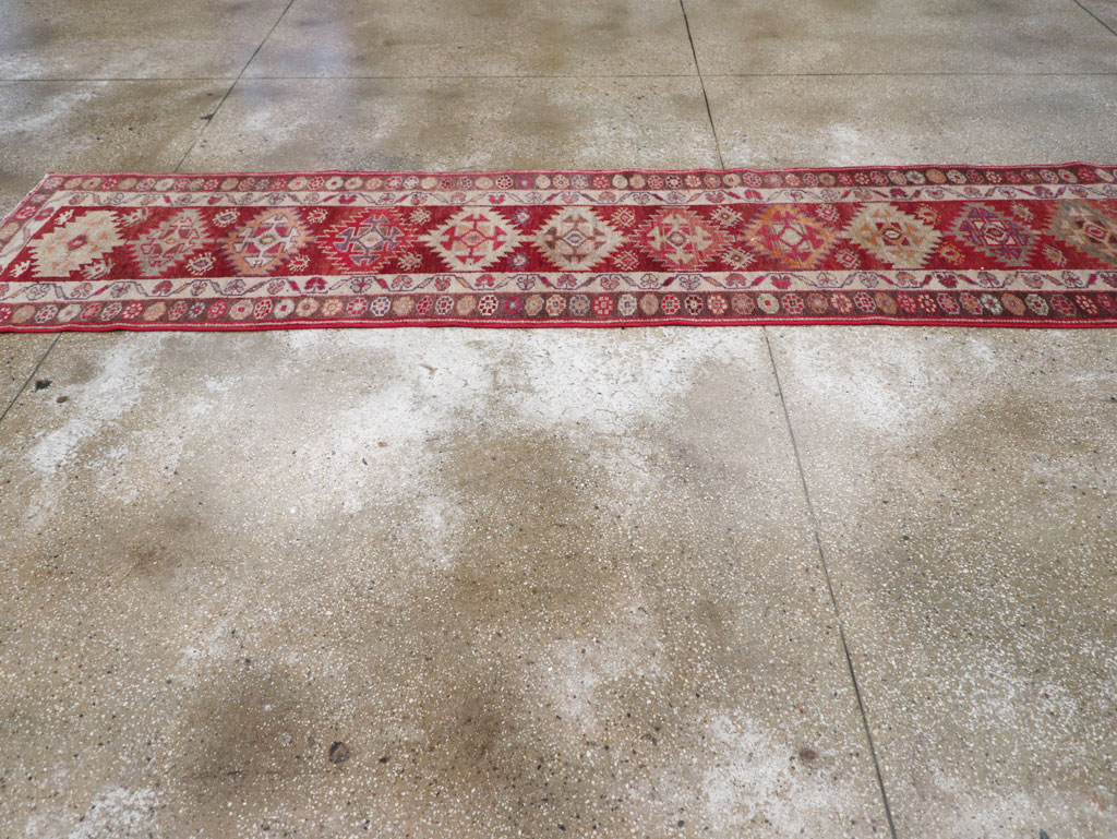 Vintage Turkish Anatolian Runner, No.31893 - Gsblank