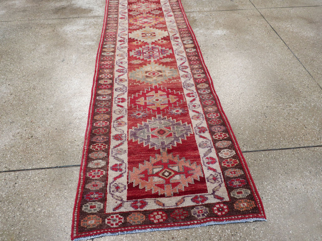 Vintage Turkish Anatolian Runner, No.31893 - Gsblank