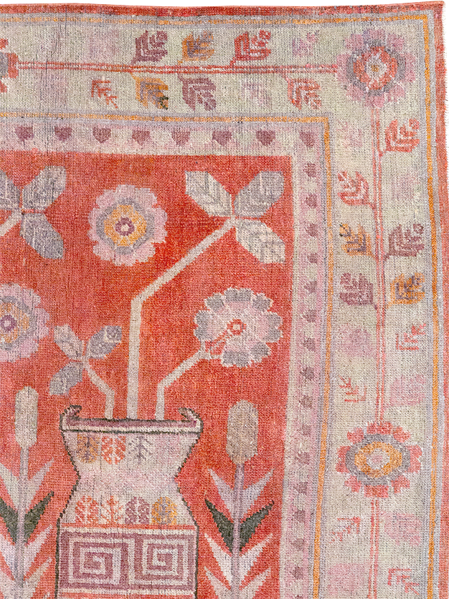 Antique East Turkestan Khotan Pictorial Vase Accent Rug, No.31895 - Gsblank