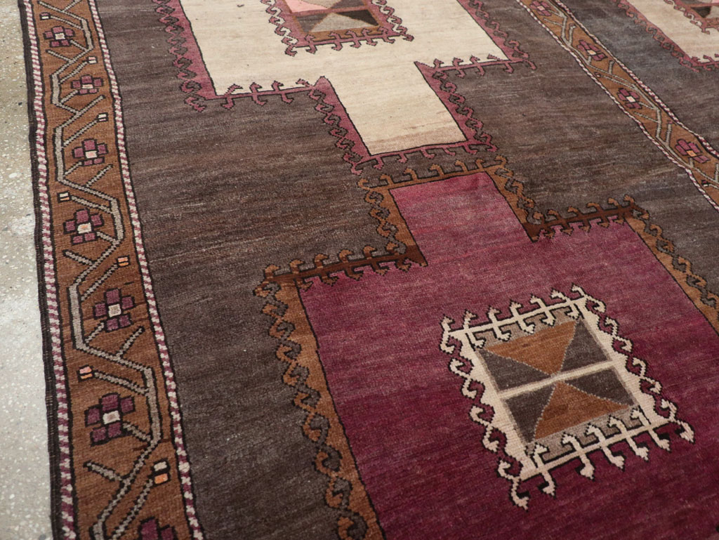 Tribal Vintage Turkish Anatolian Room Size Carpet, No.31897 - Gsblank