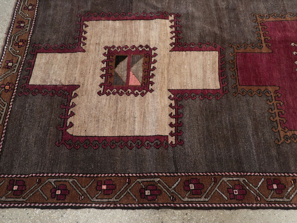 Tribal Vintage Turkish Anatolian Room Size Carpet, No.31897 - Gsblank