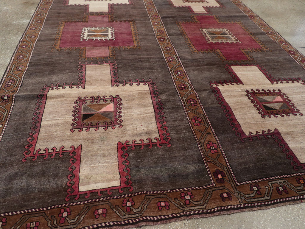 Tribal Vintage Turkish Anatolian Room Size Carpet, No.31897 - Gsblank