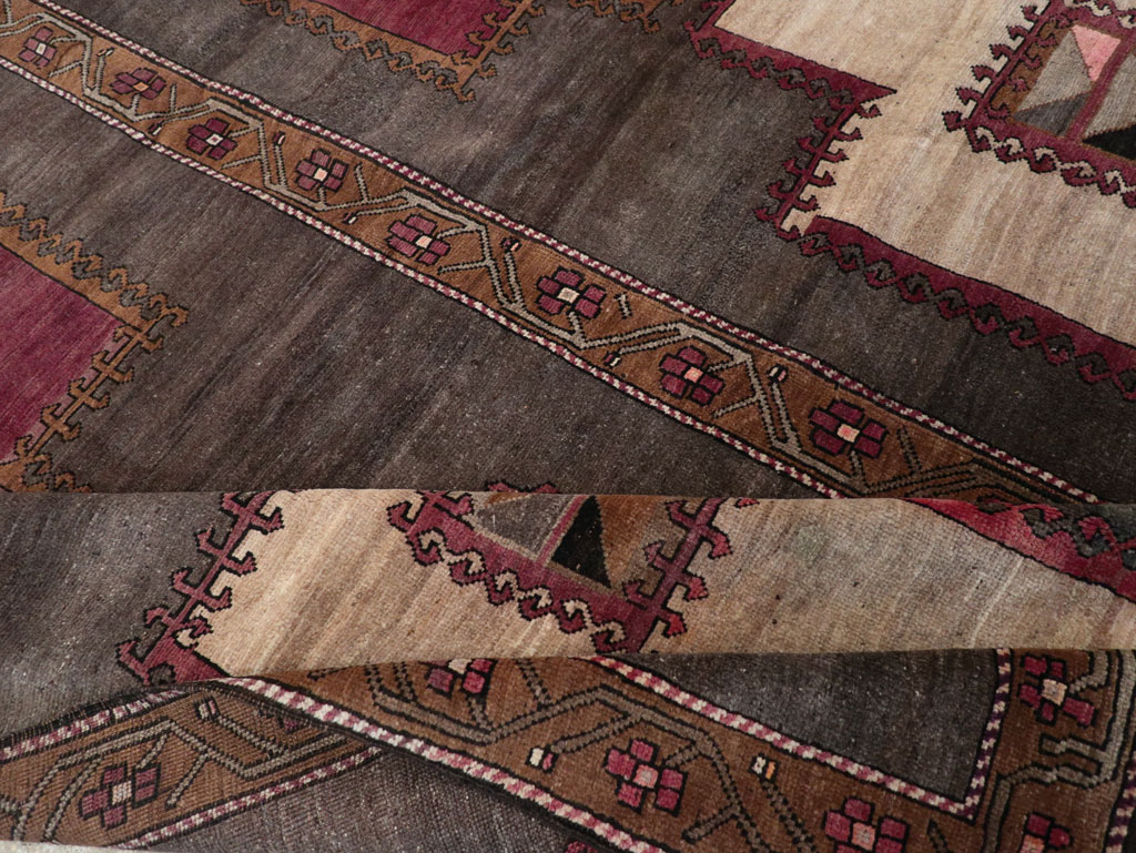 Tribal Vintage Turkish Anatolian Room Size Carpet, No.31897 - Gsblank