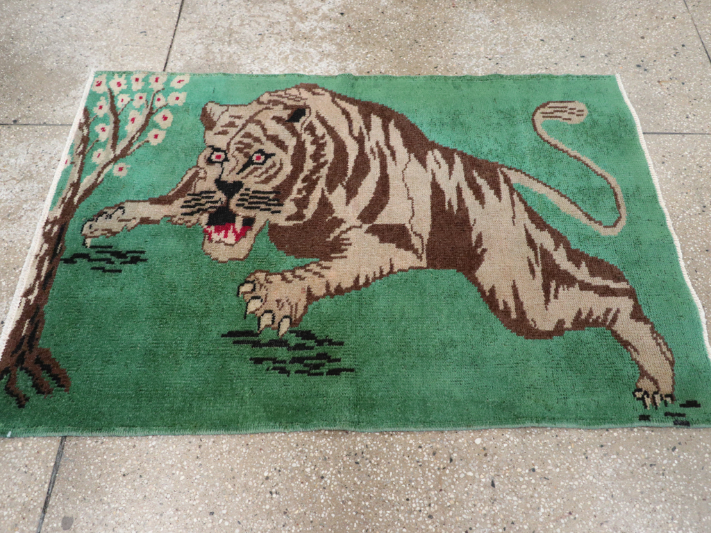 Vintage Turkish Anatolian Pictorial Rug, No.31898 - Gsblank