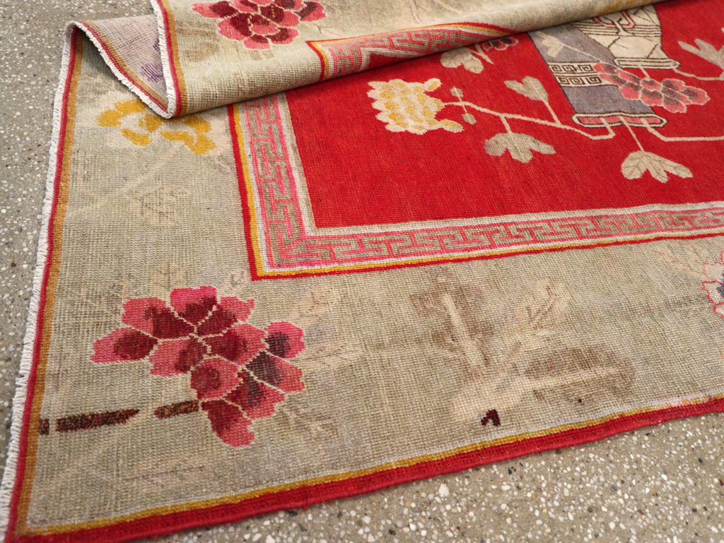 Vintage East Turkestan Pictorial Vase Khotan, No.31902 - Gsblank