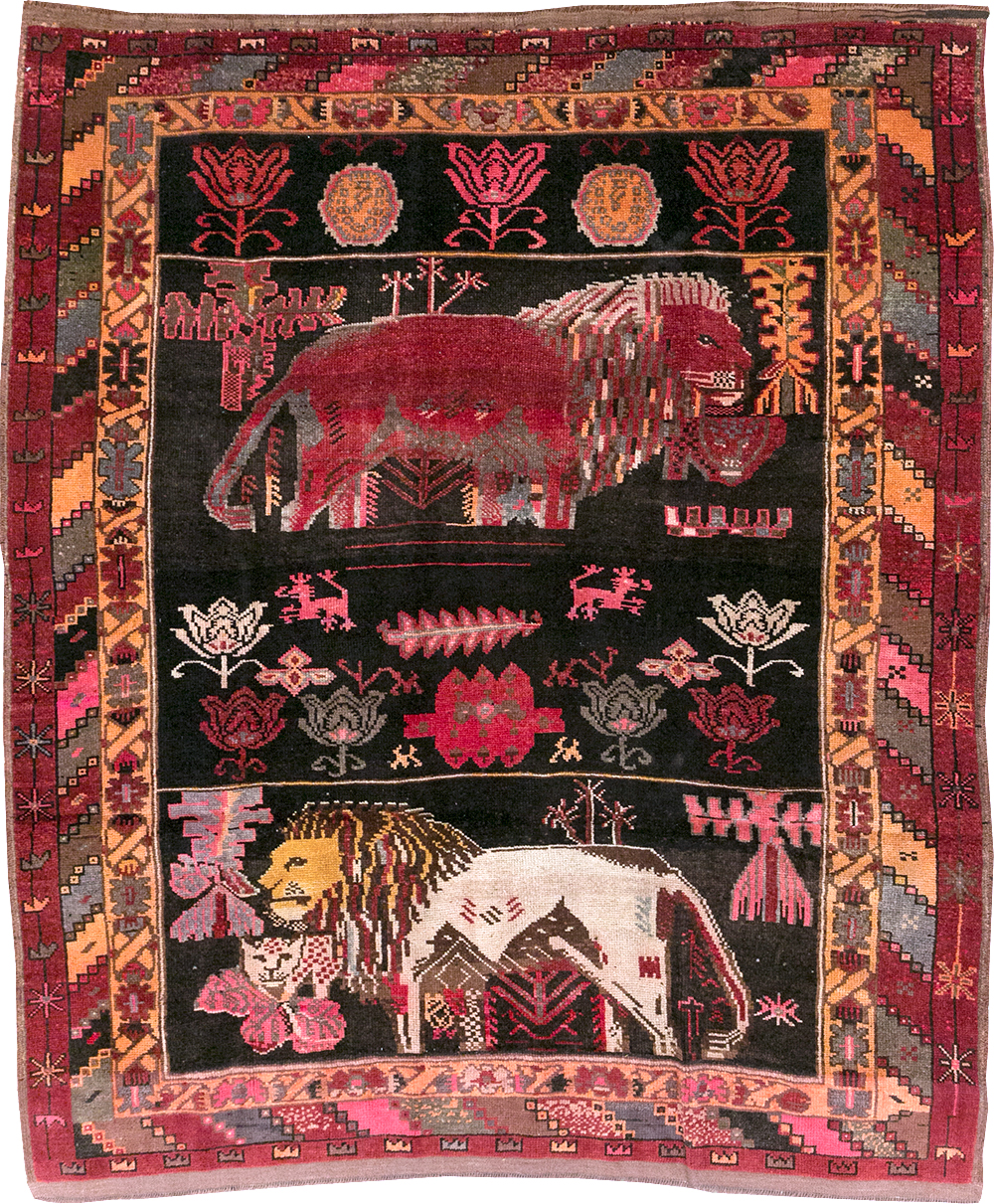 Vintage Turkish Anatolian Pictorial Accent Carpet, No.31909 - Gsblank