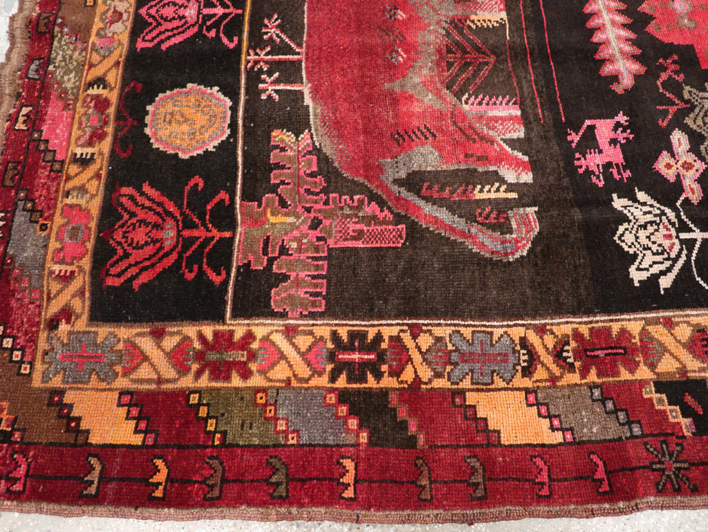 Vintage Turkish Anatolian Pictorial Accent Carpet, No.31909 - Gsblank