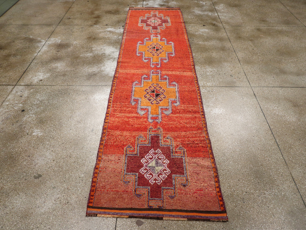 Vintage Turkish Anatolian Tribal Runner, No.31919 - Gsblank