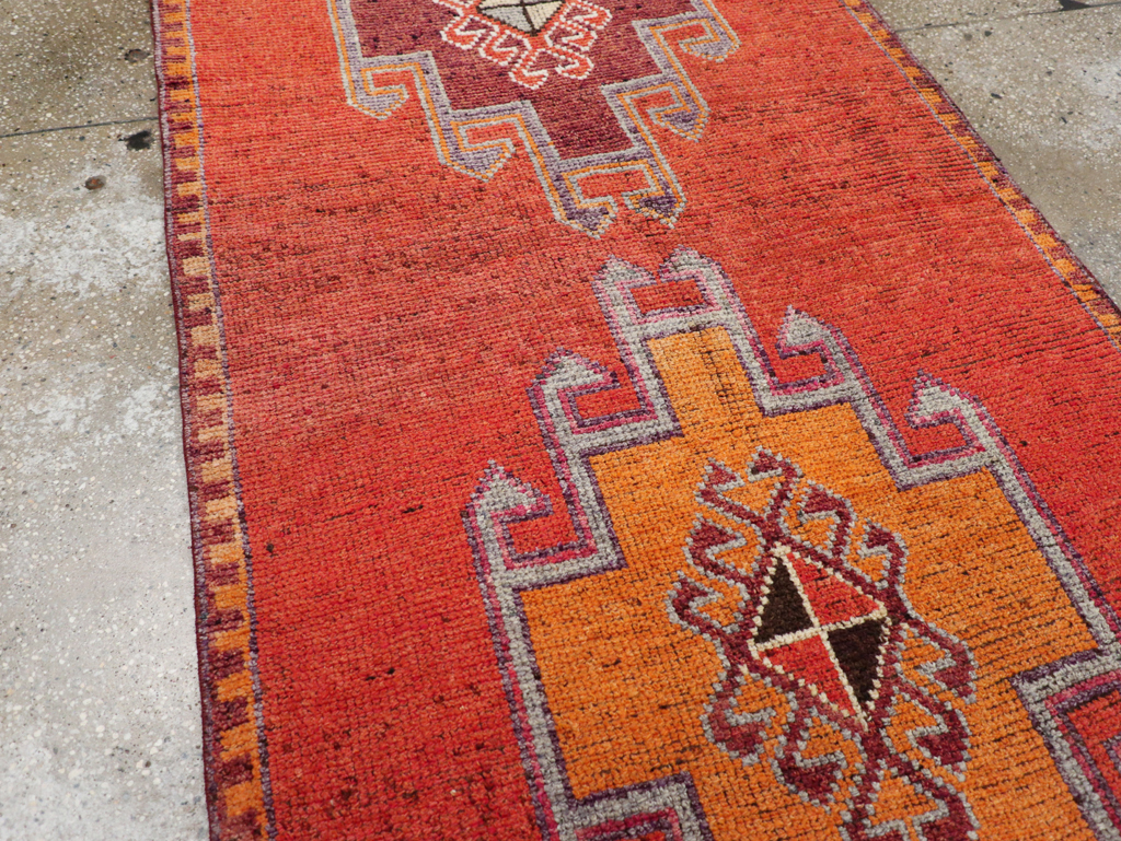 Vintage Turkish Anatolian Tribal Runner, No.31919 - Gsblank