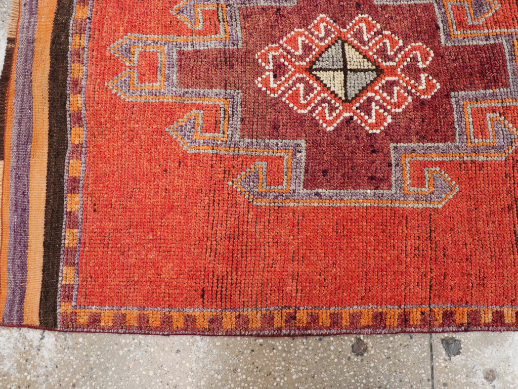 Vintage Turkish Anatolian Tribal Runner, No.31919 - Gsblank
