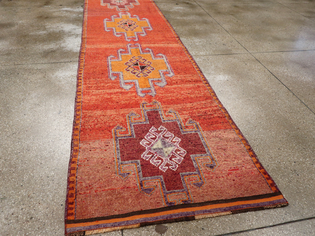Vintage Turkish Anatolian Tribal Runner, No.31919 - Gsblank
