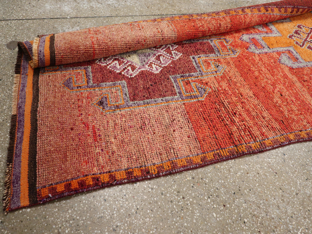 Vintage Turkish Anatolian Tribal Runner, No.31919 - Gsblank