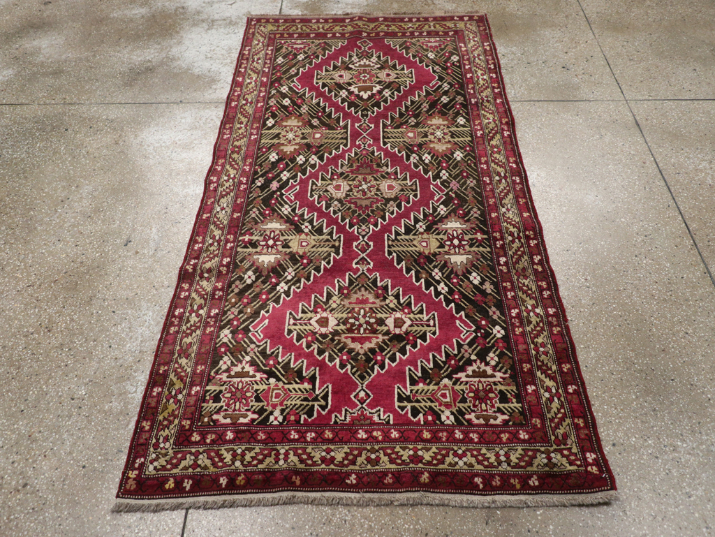 Antique Caucasian Karabagh Accent Rug, No.31923 - Gsblank
