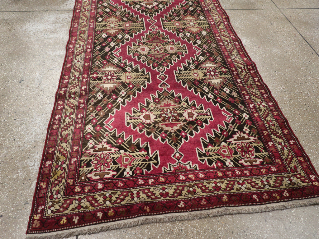 Antique Caucasian Karabagh Accent Rug, No.31923 - Gsblank