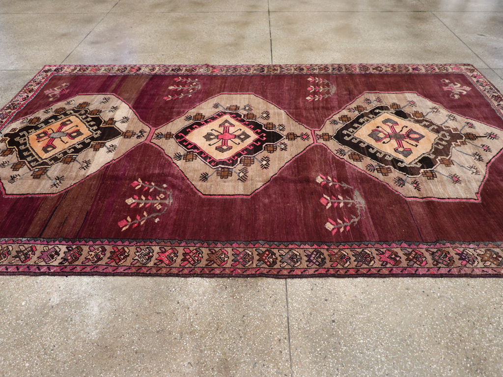 Vintage Turkish Anatolian Gallery Carpet, No.31927 - Gsblank