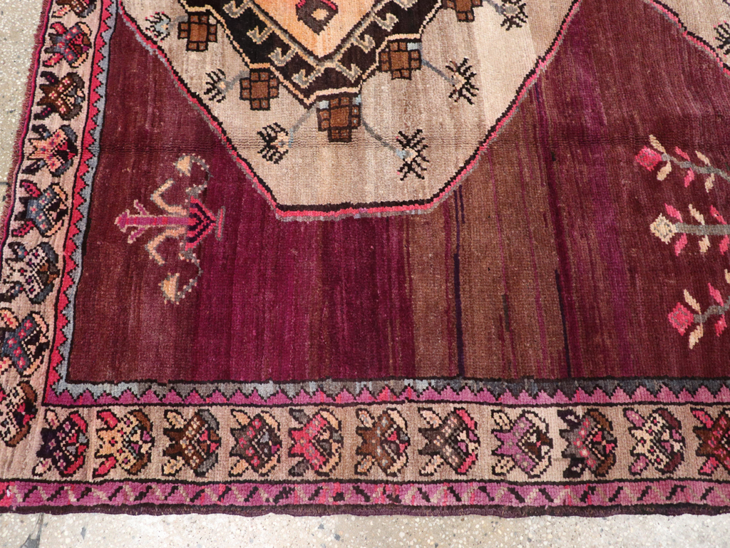 Vintage Turkish Anatolian Gallery Carpet, No.31927 - Gsblank