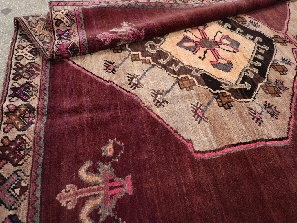Vintage Turkish Anatolian Gallery Carpet, No.31927 - Gsblank