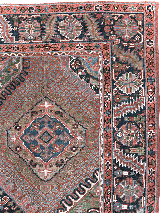 Antique Persian Heriz Carpet, No.31944 - Gsblank