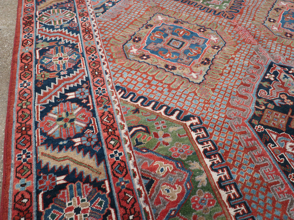 Antique Persian Heriz Carpet, No.31944 - Gsblank