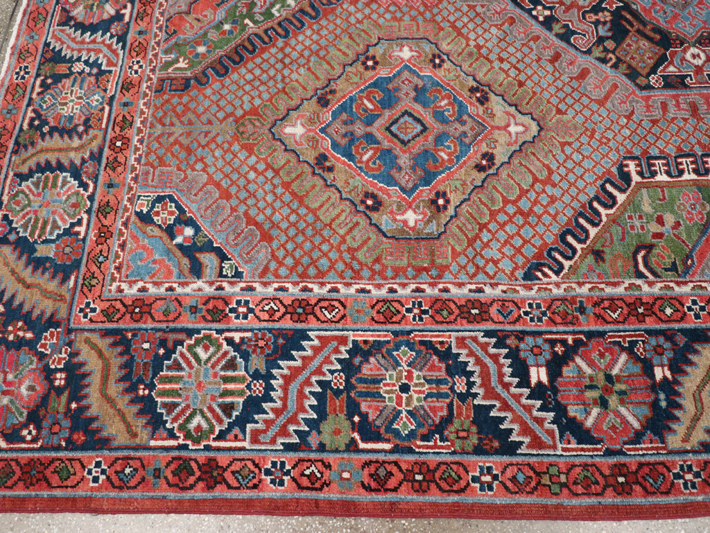 Antique Persian Heriz Carpet, No.31944 - Gsblank
