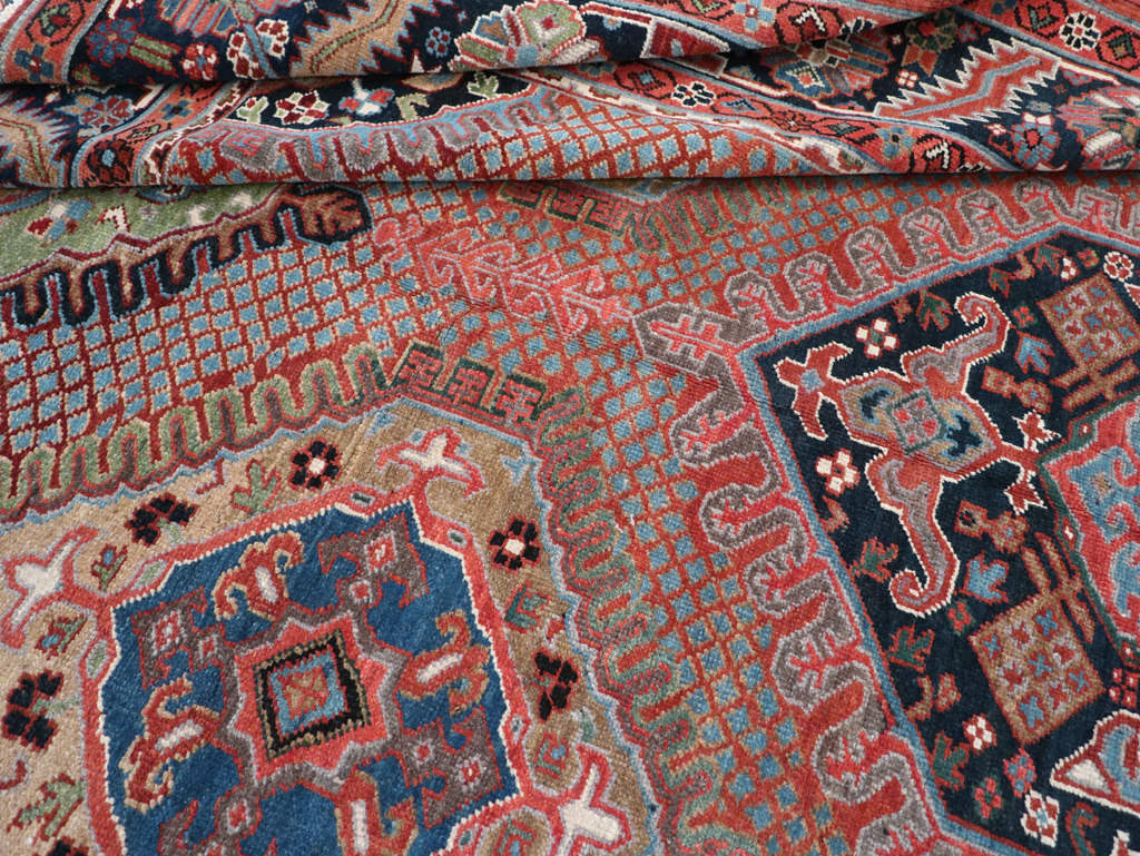 Antique Persian Heriz Carpet, No.31944 - Gsblank