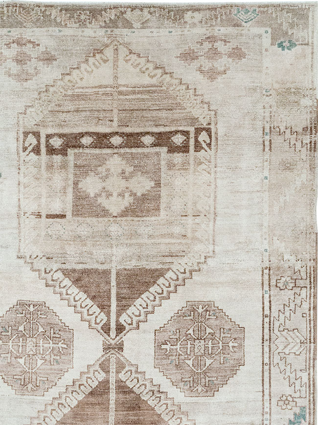 Vintage Turkish Anatolian Room Size Carpet, No.31952 - Gsblank